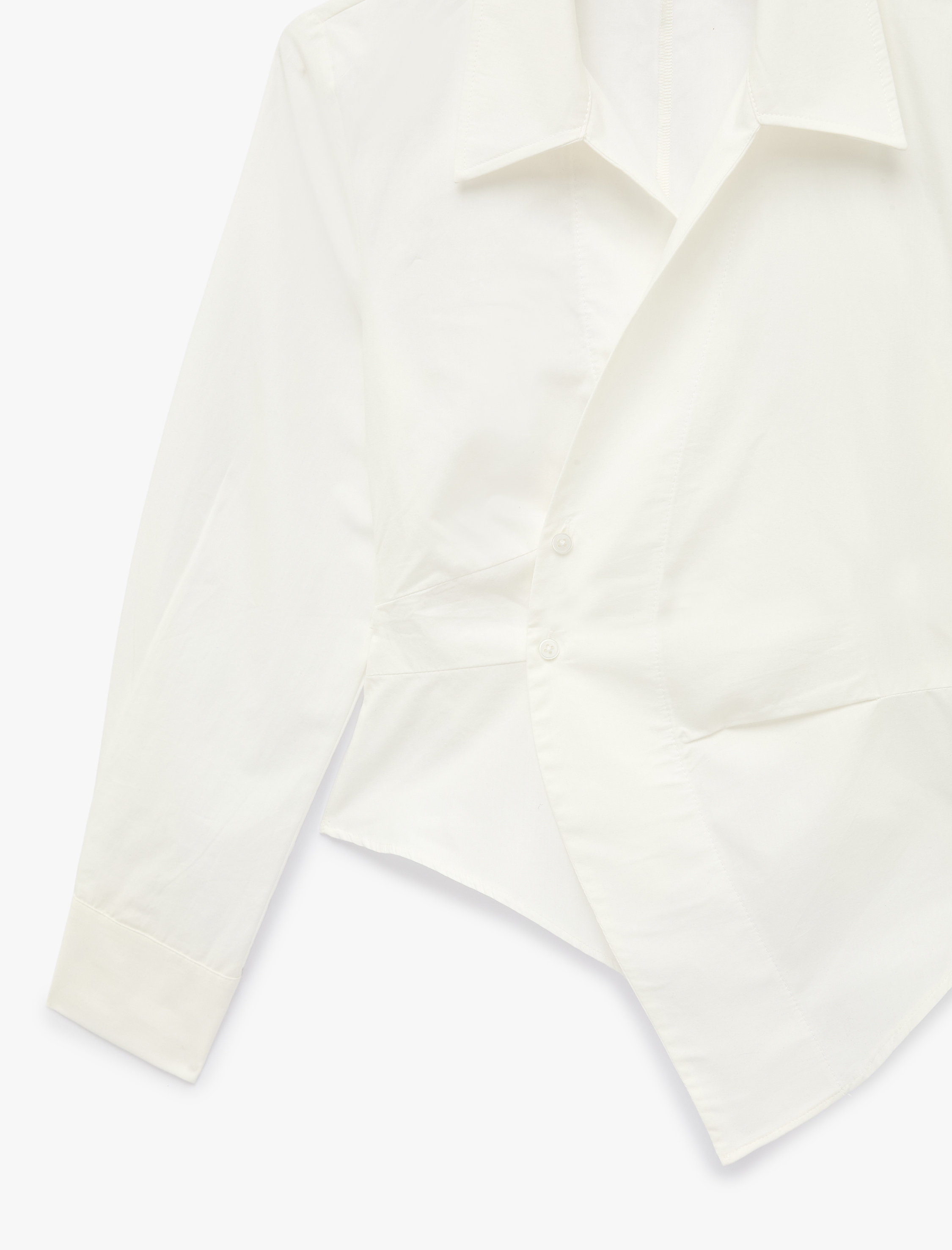 Koton Drape Detaylı Slim Fit Pamuklu Asimetrik Kruvaze Uzun Kollu Poplin Gömlek görsel 4
