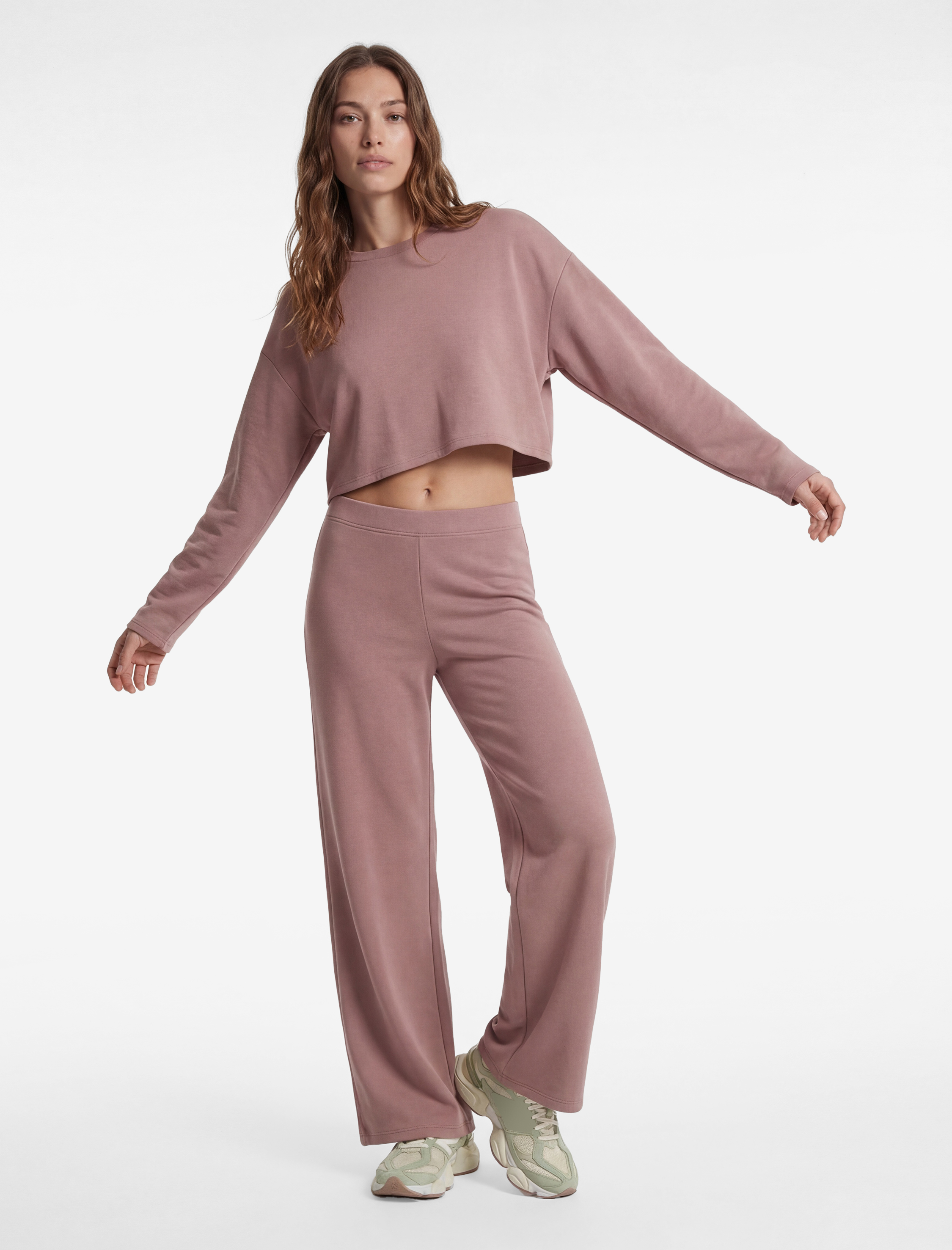 Koton Rahat Kalıp Uzun Kollu Bisiklet Yaka Viskon Karışımlı Spor Crop Sweatshirt
