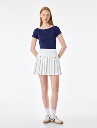Pamuklu Slim Fit Kayık Yaka Kısa Kollu Basic Tişört