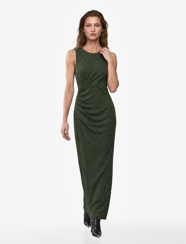  Slim Fit Bisiklet Yaka Drapeli Kolsuz Midi Boy Simli Kalem Elbise