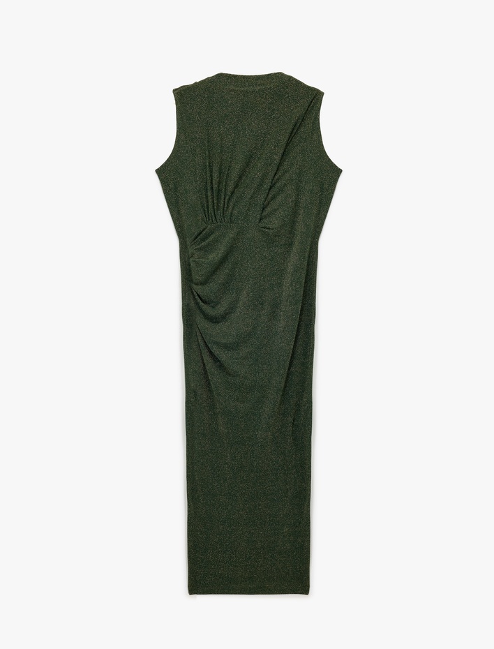  Slim Fit Bisiklet Yaka Drapeli Kolsuz Midi Boy Simli Kalem Elbise
