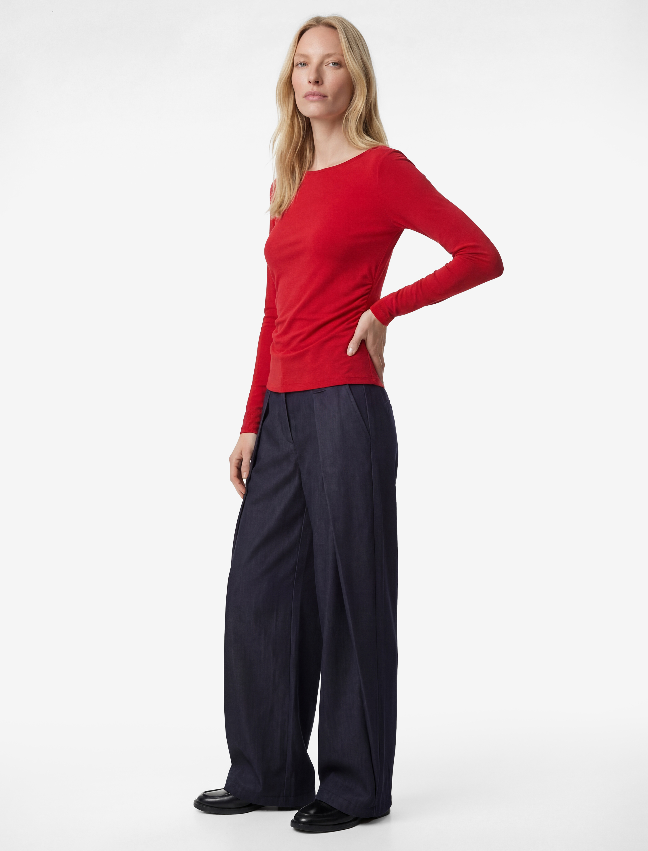 Koton Pamuklu Slim Fit Geniş Yuvarlak Yaka Uzun Kollu Tişört görsel 2