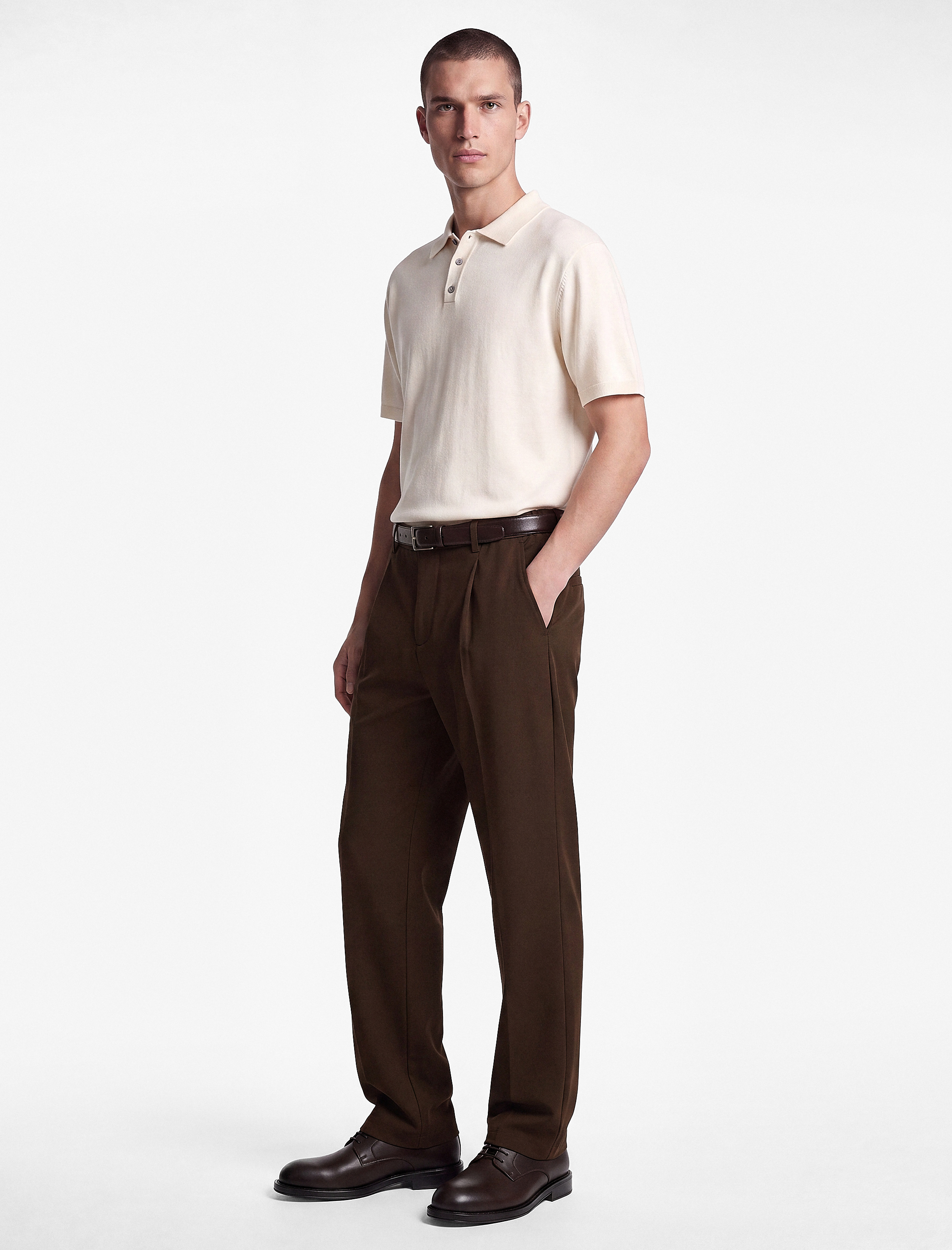 Koton Regular Fit Cepli Viskon Karışımlı Pileli Kumaş Pantolon
