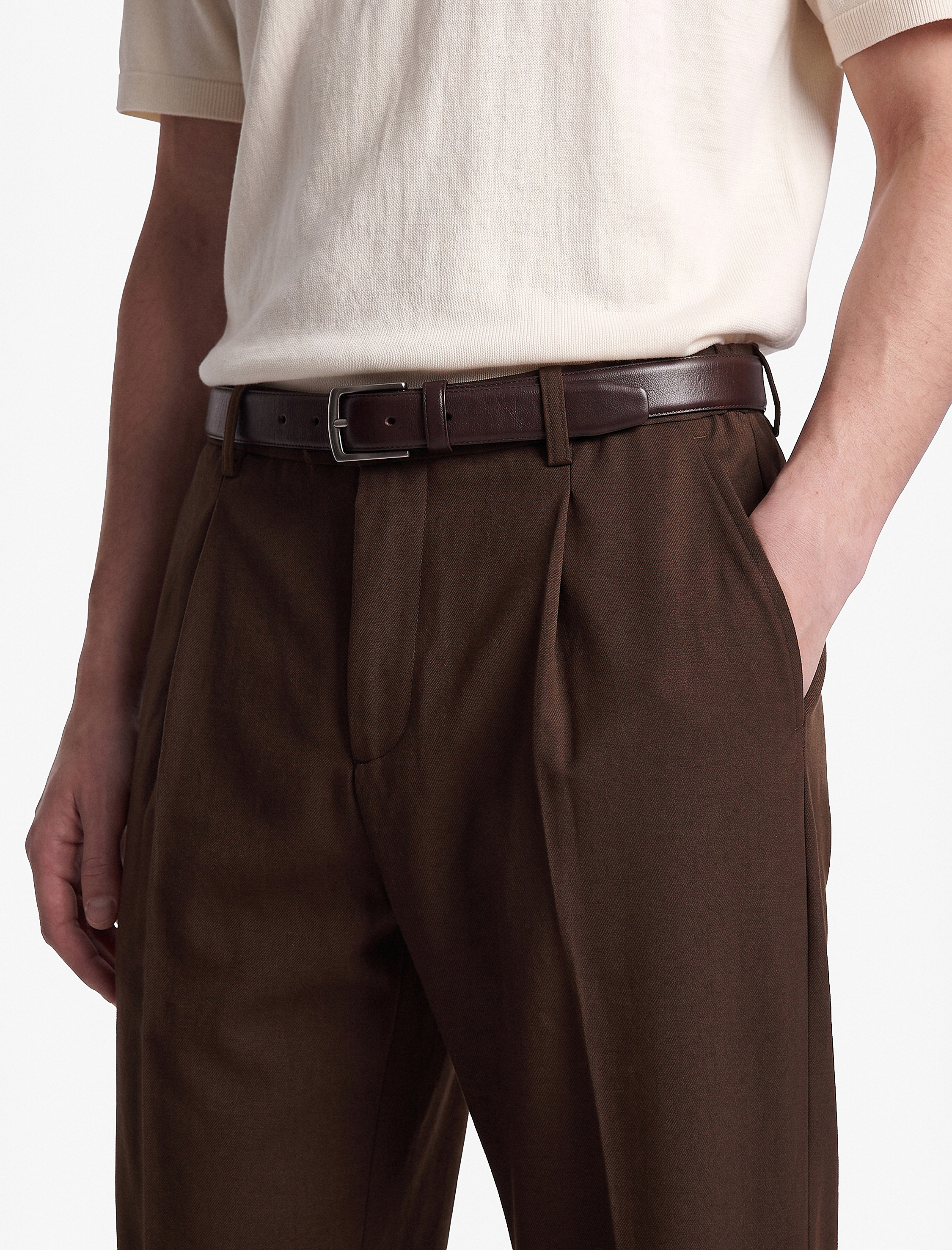 Koton Regular Fit Cepli Viskon Karışımlı Pileli Kumaş Pantolon görsel 3