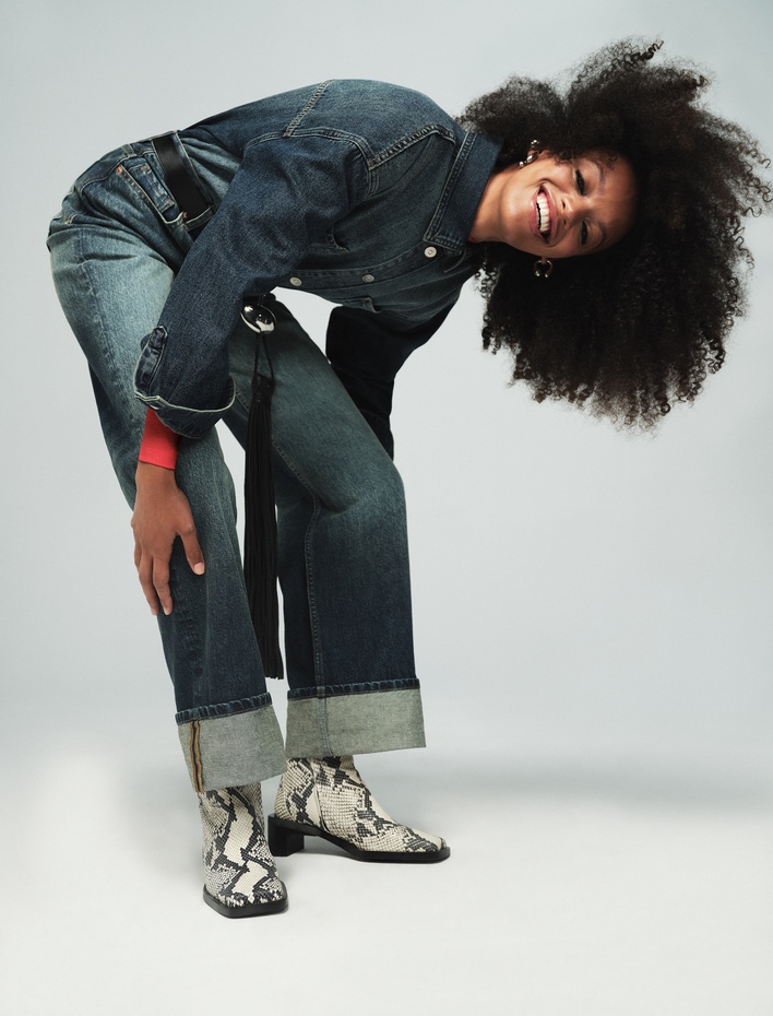  Cepli Regular Fit Pamuklu Düğmeli Uzun Kollu Klasik Yaka Denim Gömlek