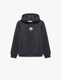 Şardonlu Uzun Kollu Cepli Köpek Nakış Detaylı Kapüşonlu Sweatshirt