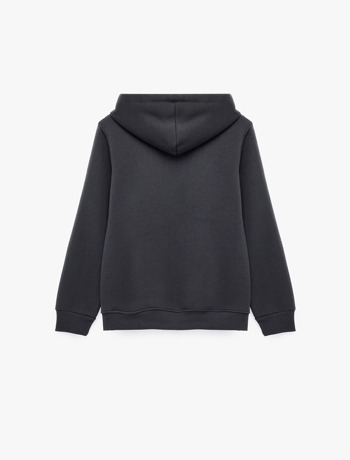  Şardonlu Uzun Kollu Cepli Köpek Nakış Detaylı Kapüşonlu Sweatshirt