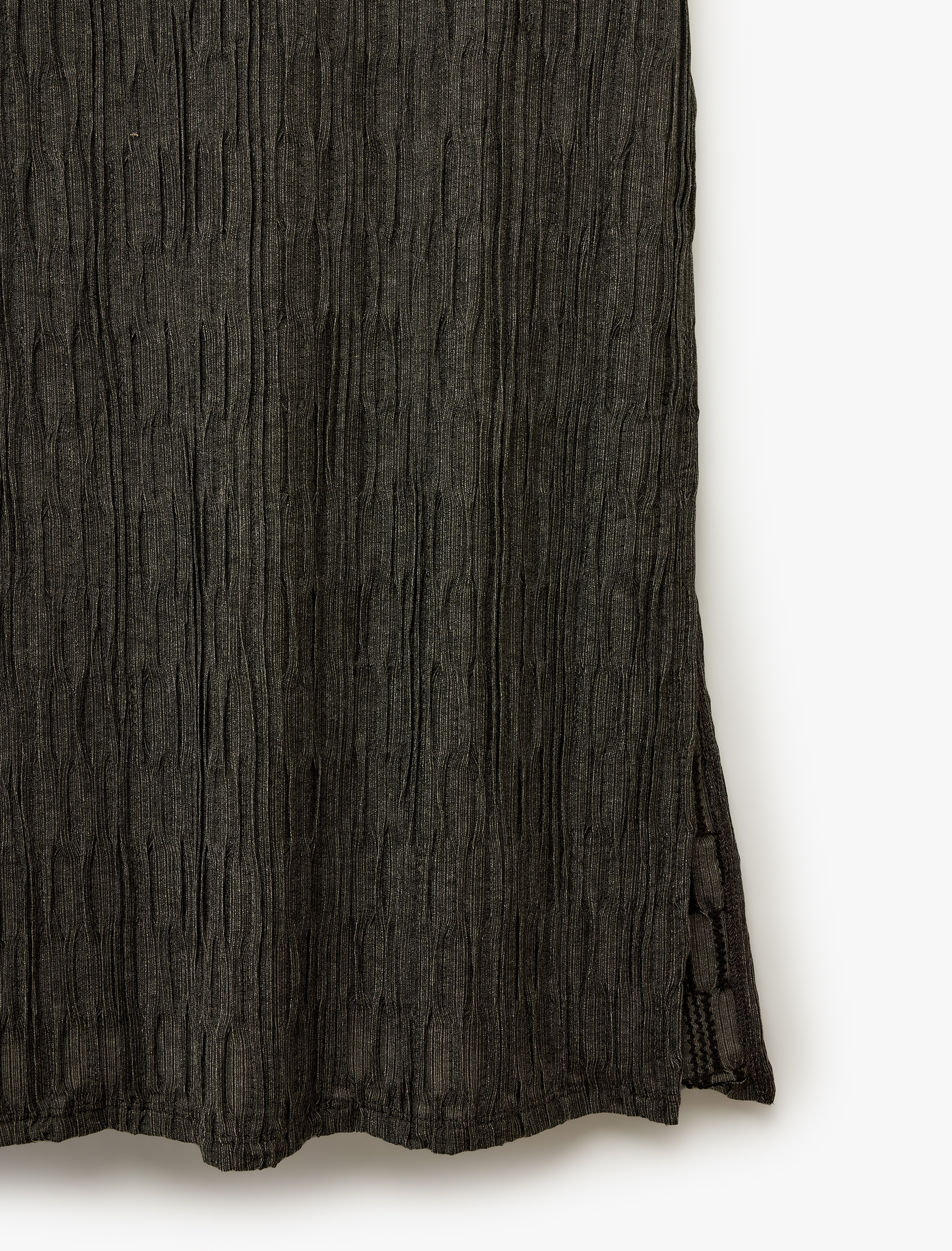   Slim Fit Yırtmaçlı Bürümcük Kumaş Dokulu Midi Kalem Etek