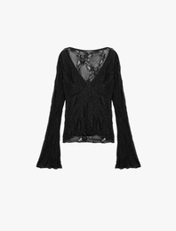 Slim Fit V Yaka Uzun İspanyol Kollu Dantelli Tişört Yarı Transparan