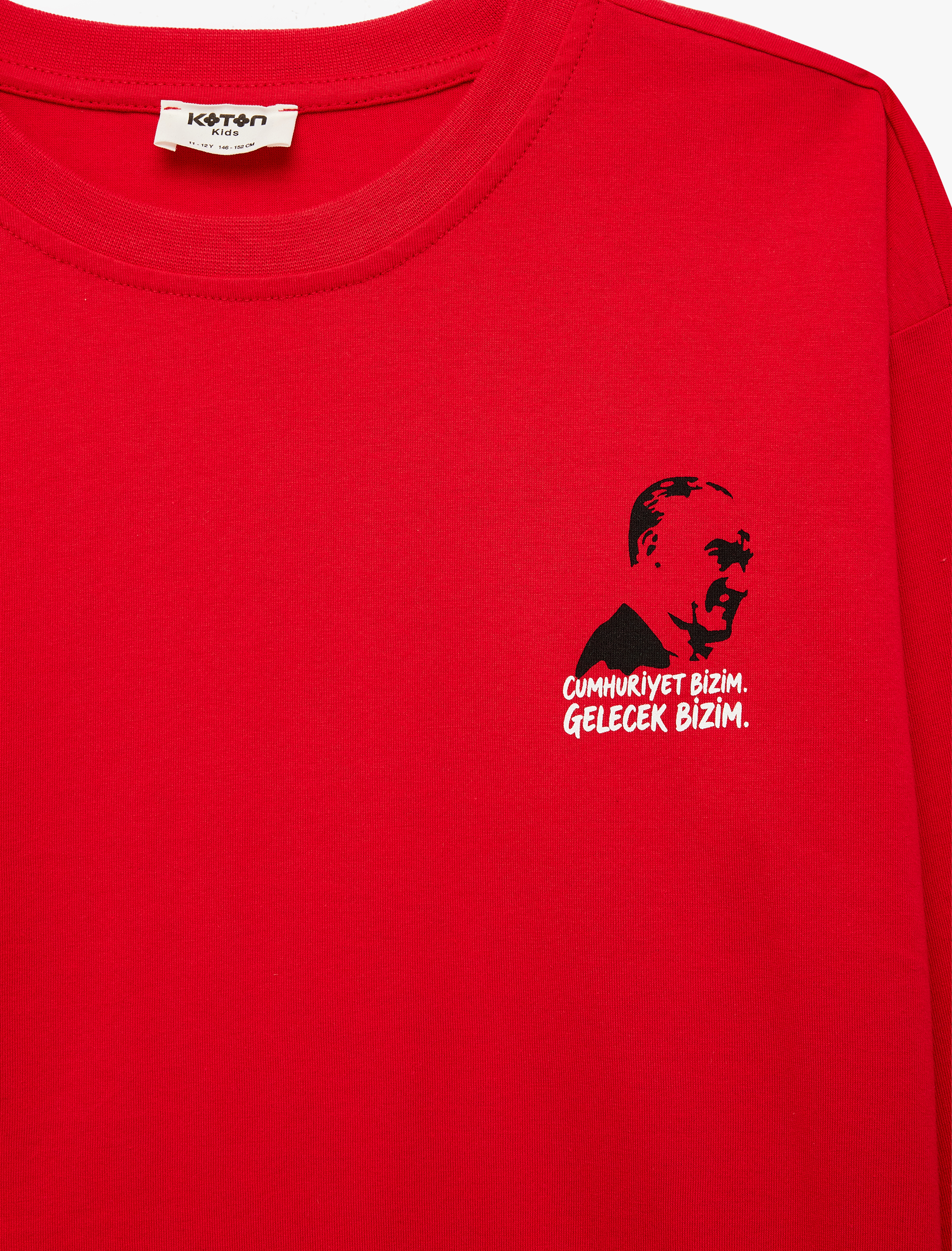  Erkek Çocuk Atatürk Baskılı Pamuklu Bisiklet Yaka Uzun Kollu Tişört