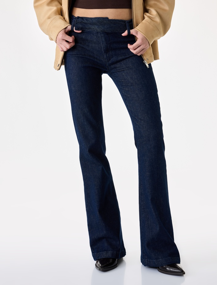  Kemerli Normal Bel Dar Kesim Pamuklu İspanyol Paça Denim Pantolon - Flare Jeans