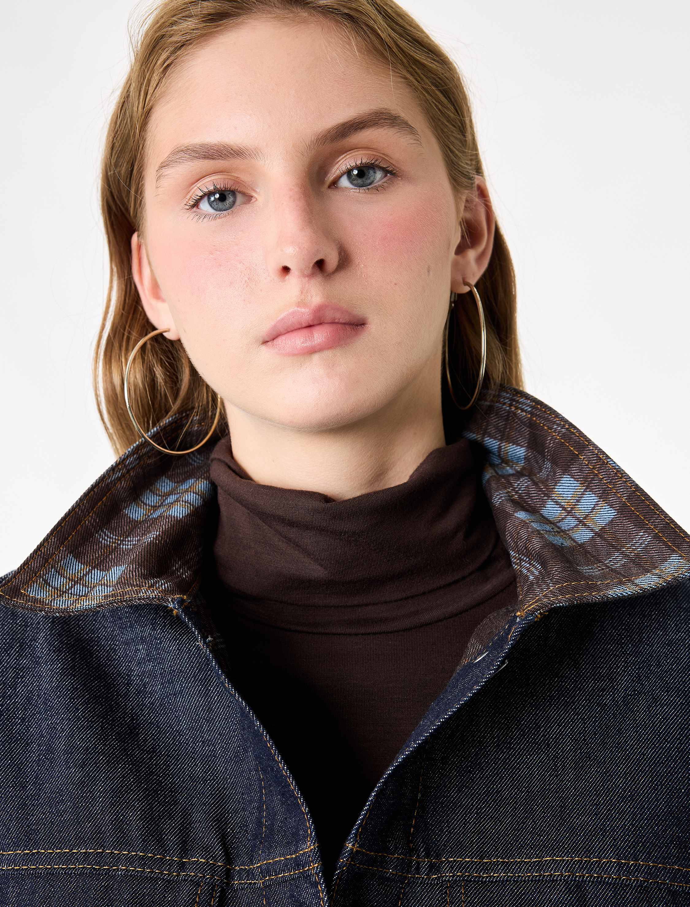   Ekose Yakalı Düğmeli Cepli Uzun Kollu Denim Ceket