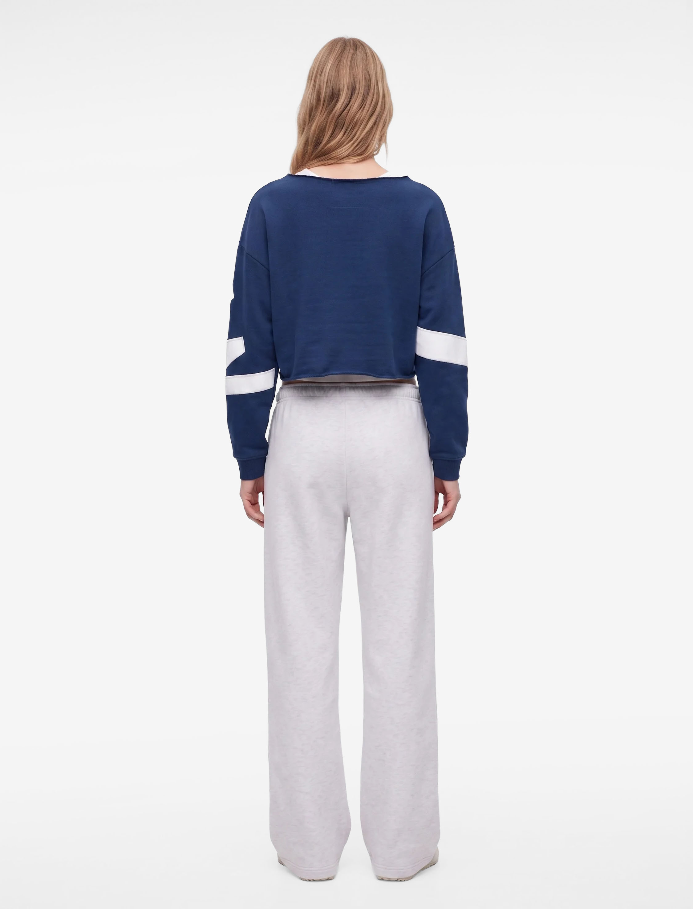   Pamuklu Şardonlu Rahat Kalıp Kayık Yaka Uzun Kollu Baskılı Crop Sweatshirt