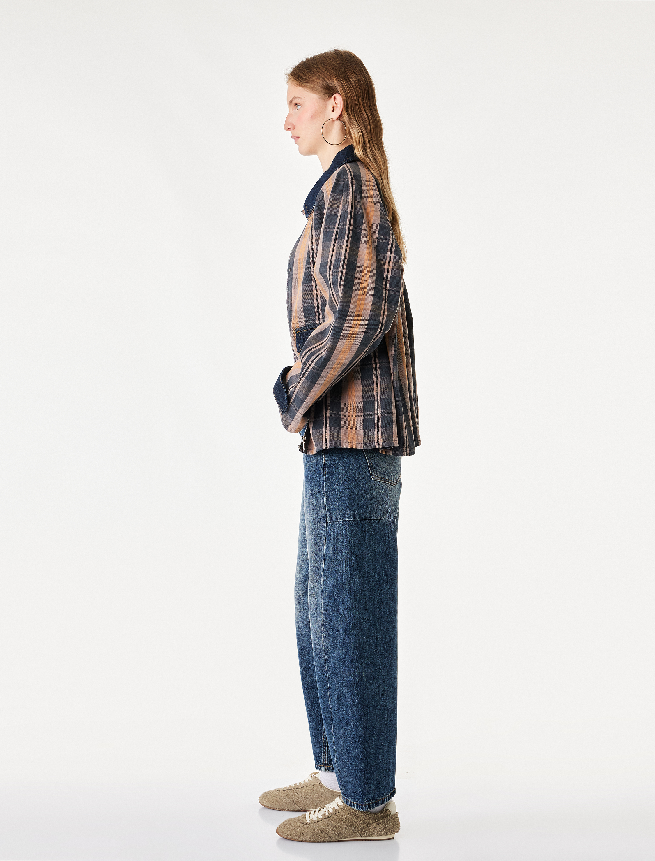   Koton X Selected by Melis Ağazat - Cepli Normal Bel Pamuklu Rahat Kalıp Barrel Denim Pantolon