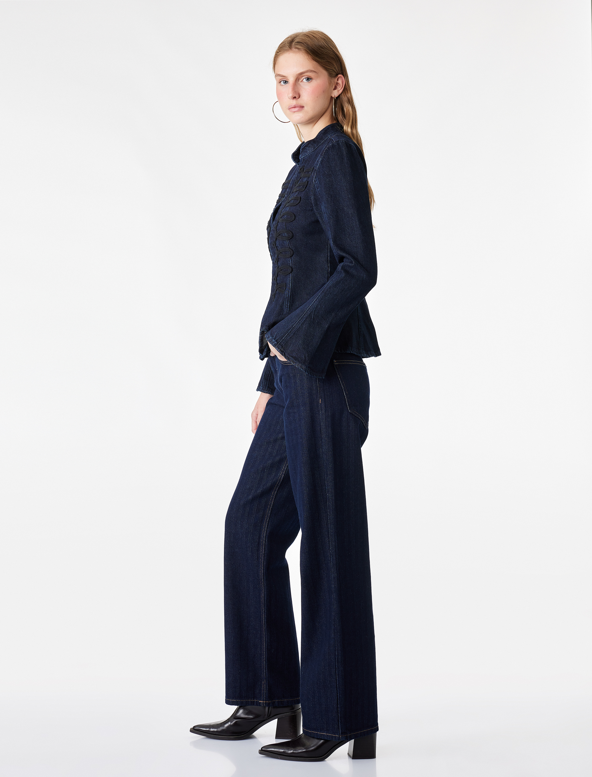   Düşük Bel Cepli Pamuklu Rahat Kesim Düz Paça Denim Pantolon - Straight Fit Jean