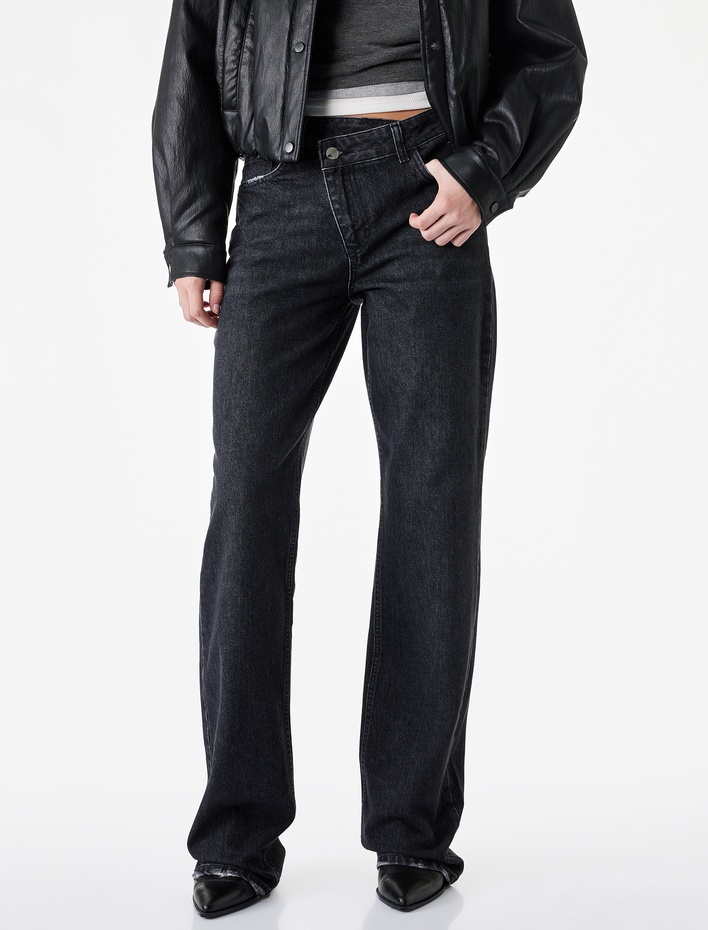  Pamuklu Düğme Detaylı Normal Bel Düz Paça Denim Pantolon - Straight Fit Jean