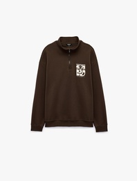 Şardonlu Rahat Kalıp Uzun Kollu Yarım Fermuarlı Arkası Baskılı Sweatshirt