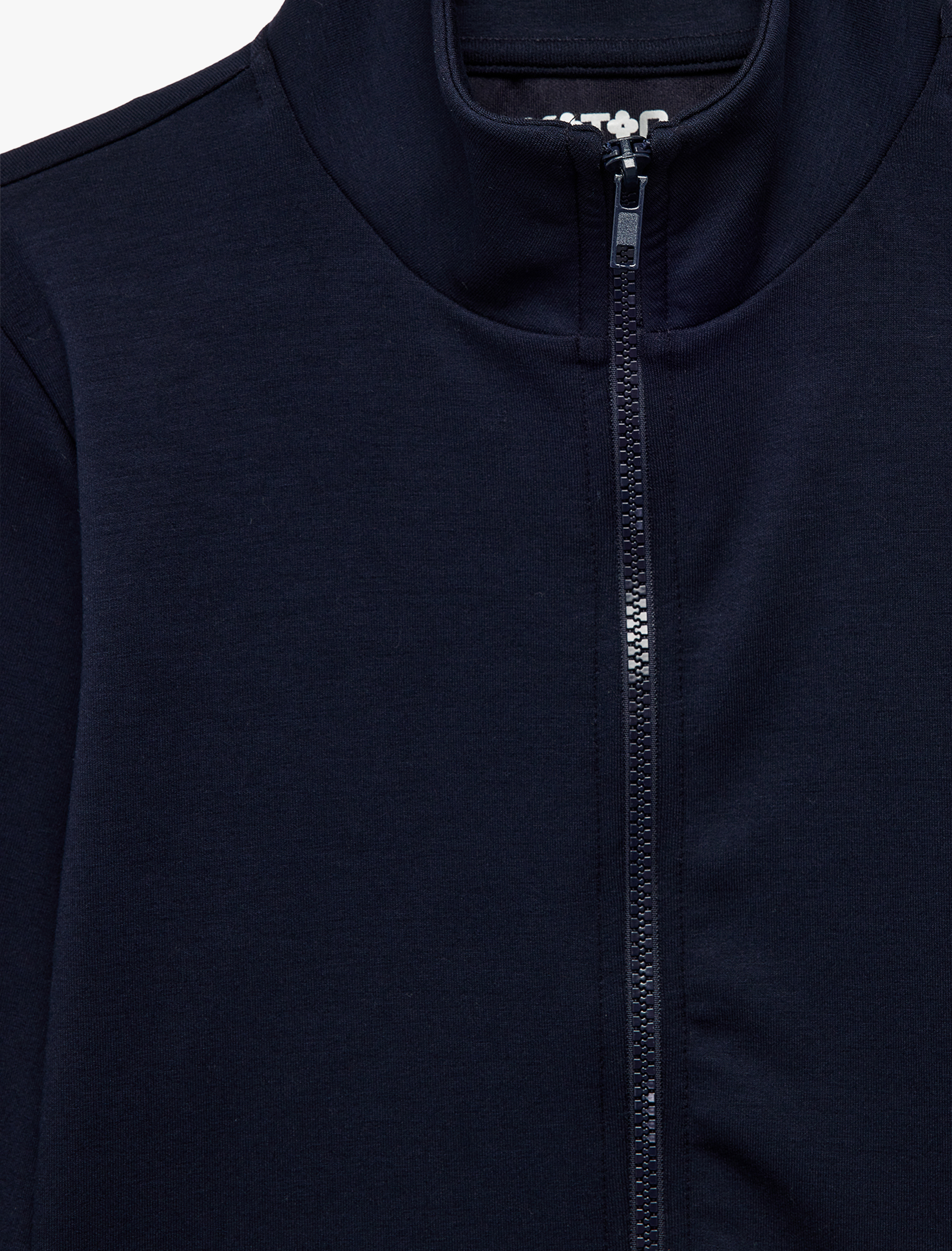   Rahat Kalıp Uzun Kollu Dik Yaka Fermuarlı Spor Sweatshirt