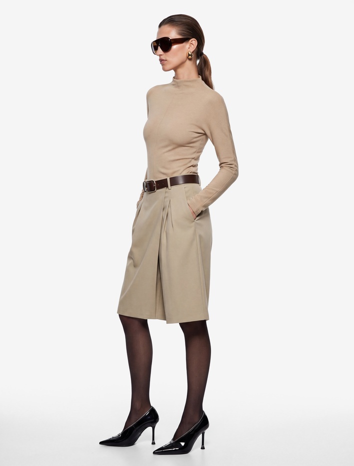  Dikiş Detaylı Slim Fit Dik Yaka Uzun Kollu Tişört