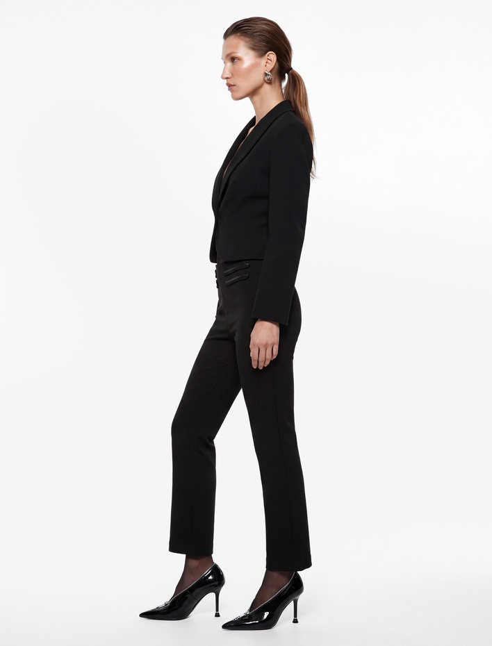  Uzun Kollu Tek Düğmeli Krep Blazer Ceket