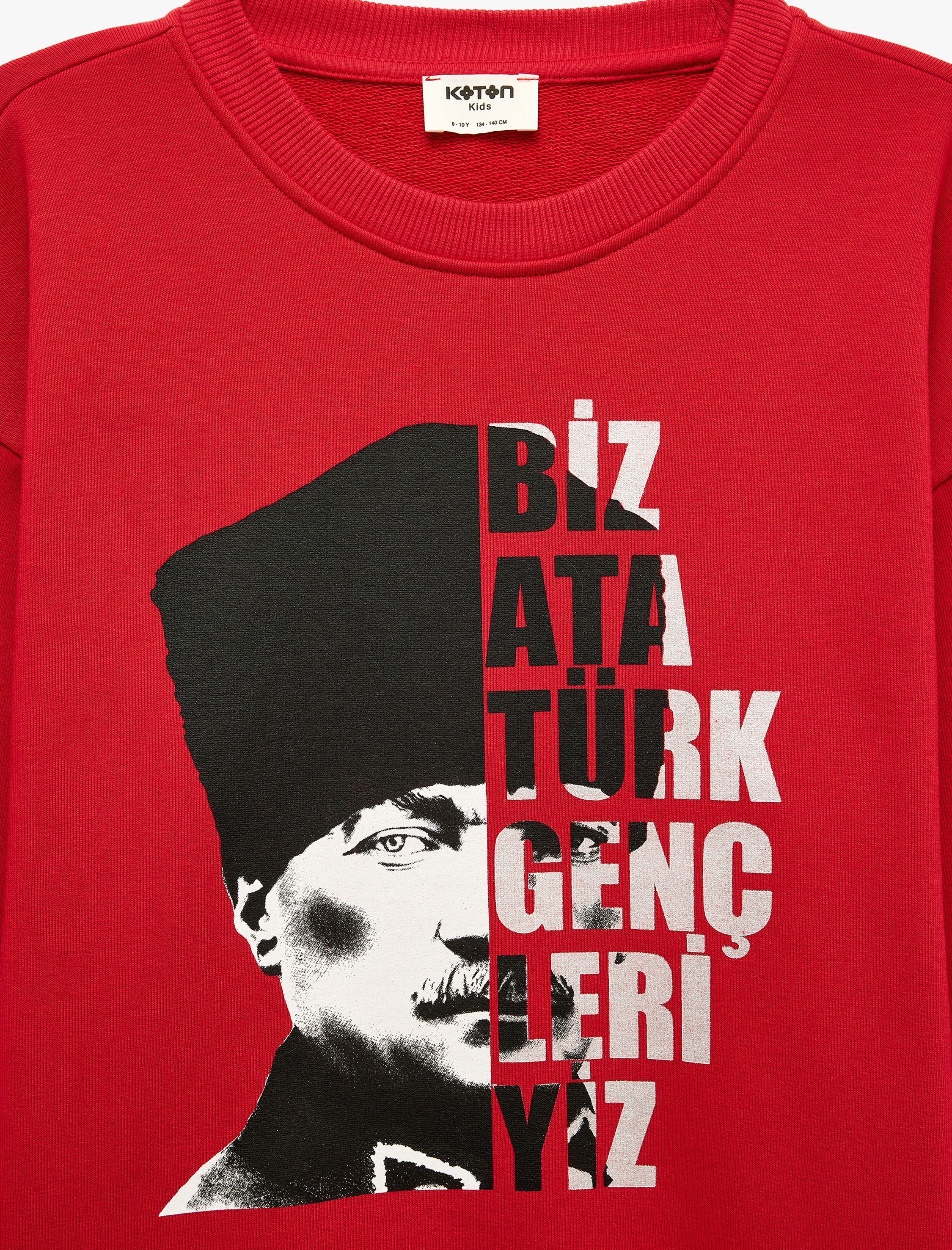 Erkek Çocuk Atatürk Baskılı Bisiklet Yaka Uzun Kollu Pamuklu Tişört
