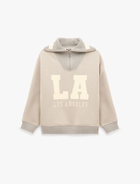 Üç İplik Şardonlu Baskılı Nakışlı Uzun Kollu Yarım Fermuarlı Dik Yaka Sweatshirt