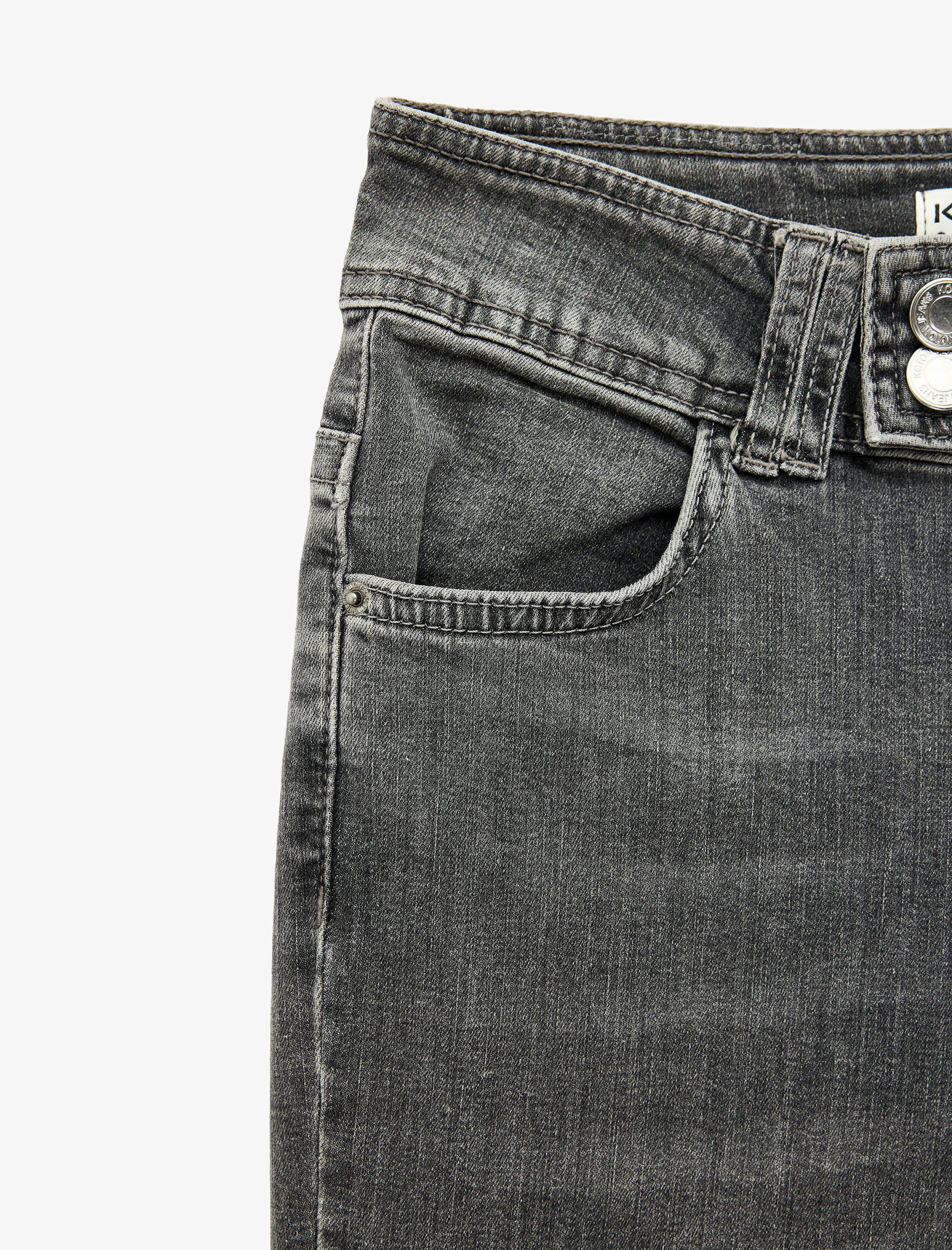   Kemer Detaylı Düşük Bel Dar Kesim İspanyol Paça Jean Pantolon - Flare Jeans