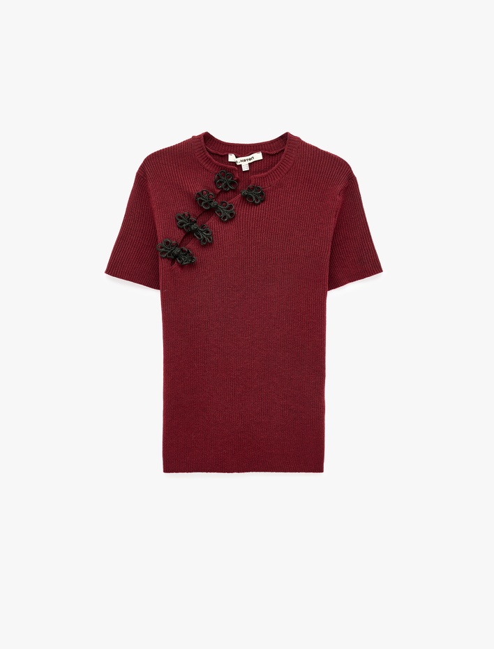  Süslü Düğmeli Mandarin Yaka Kısa Kollu Slim Fit Triko Kazak
