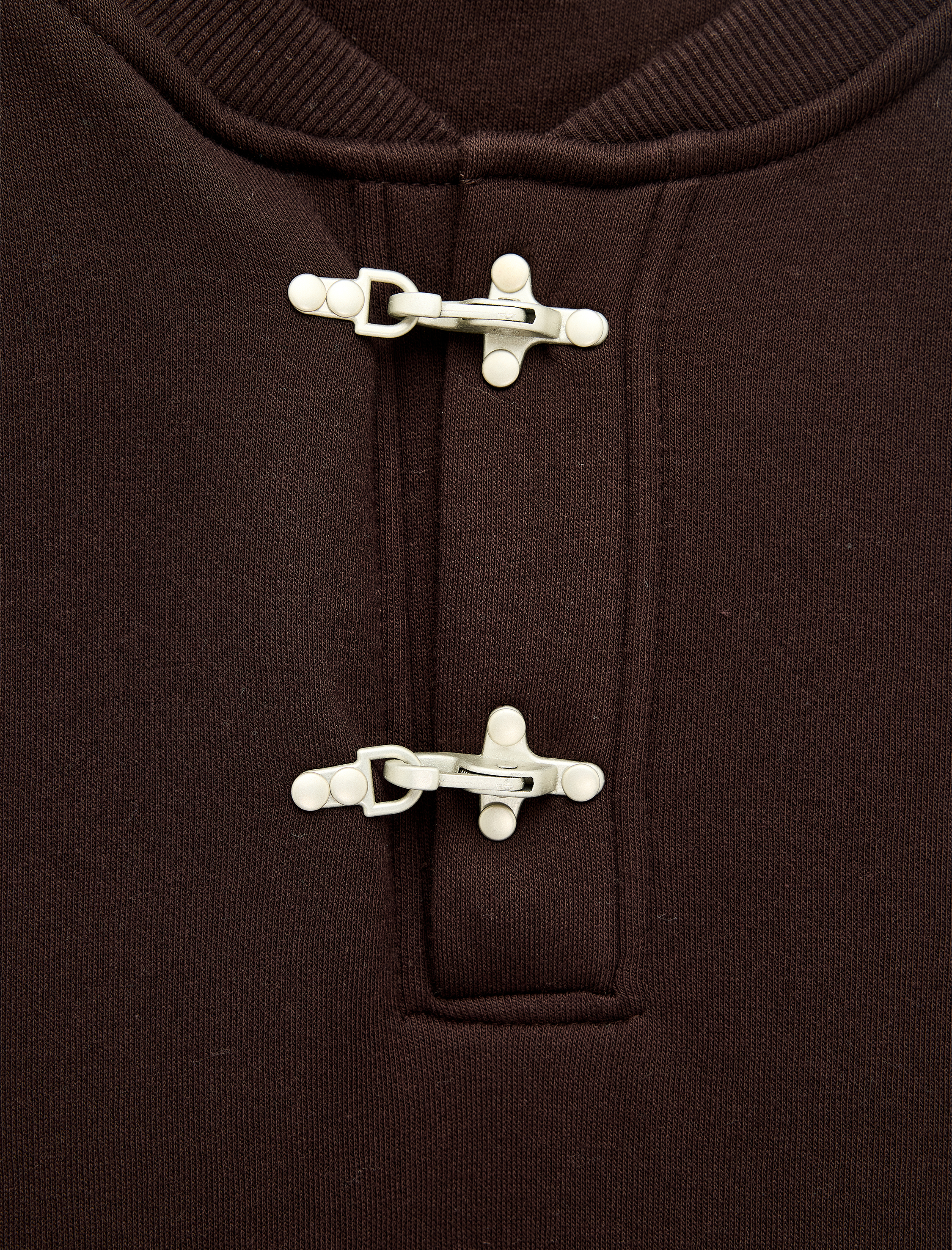   Uzun Kollu Süslü Kapamalı Üç İplik Şardonlu Bisiklet Yaka Sweatshirt