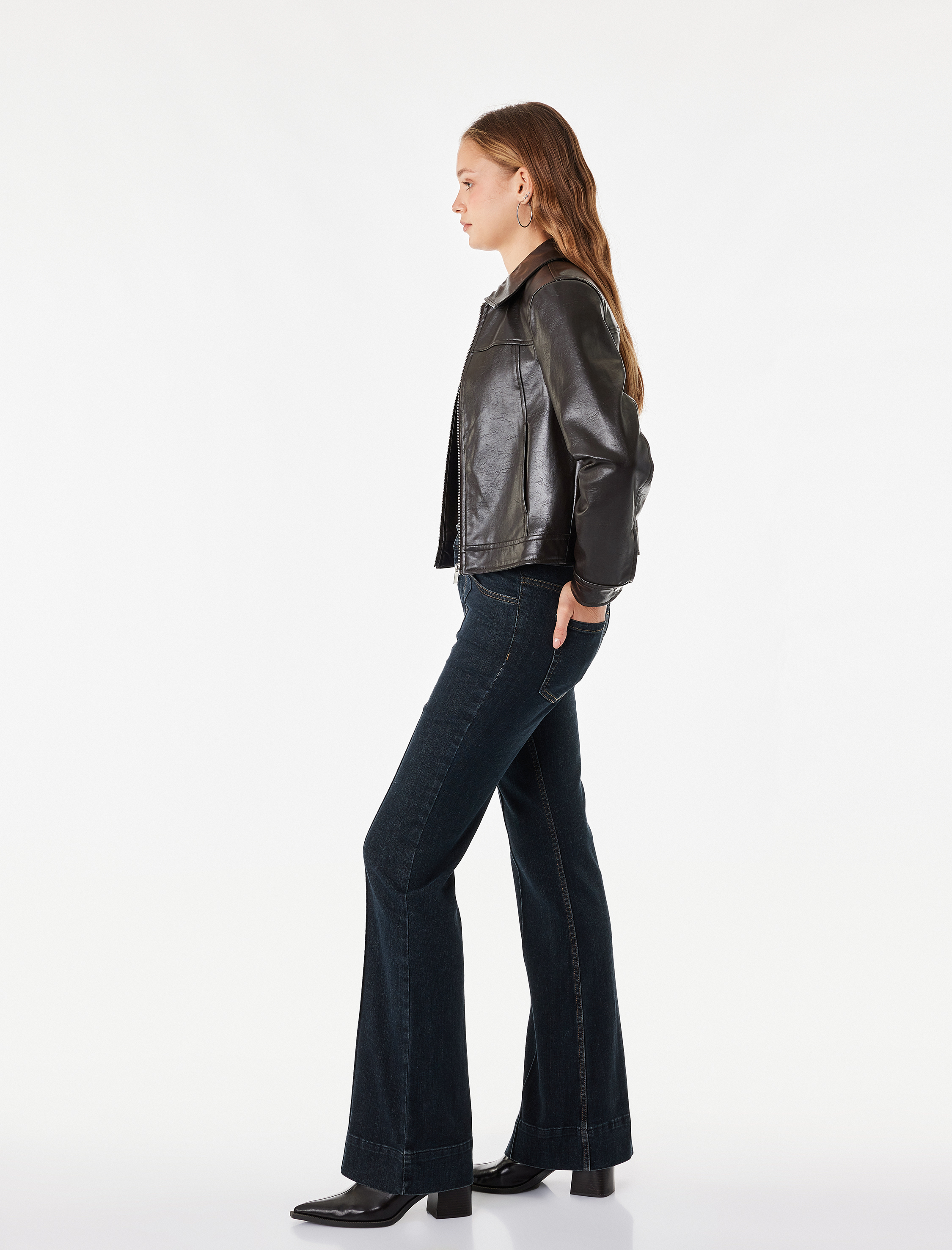   Süslü Düğmeli Normal Bel Dar Kesim Nervürlü İspanyol Paça Denim Pantolon - Flare Jeans