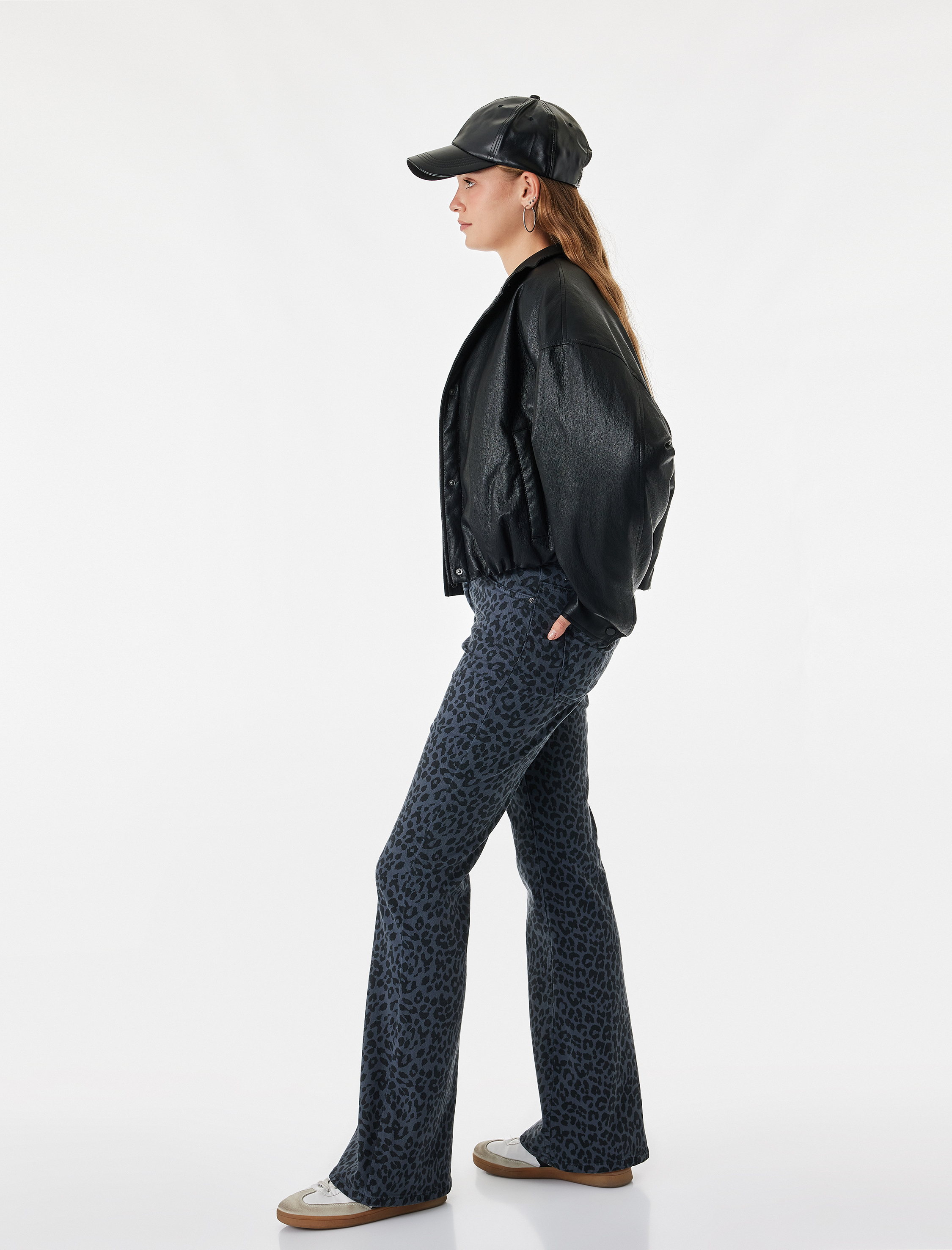   Yüksek Bel Dar Kesim Pamuklu İspanyol Paça Leopar Desenli Pantolon - Flare Jeans