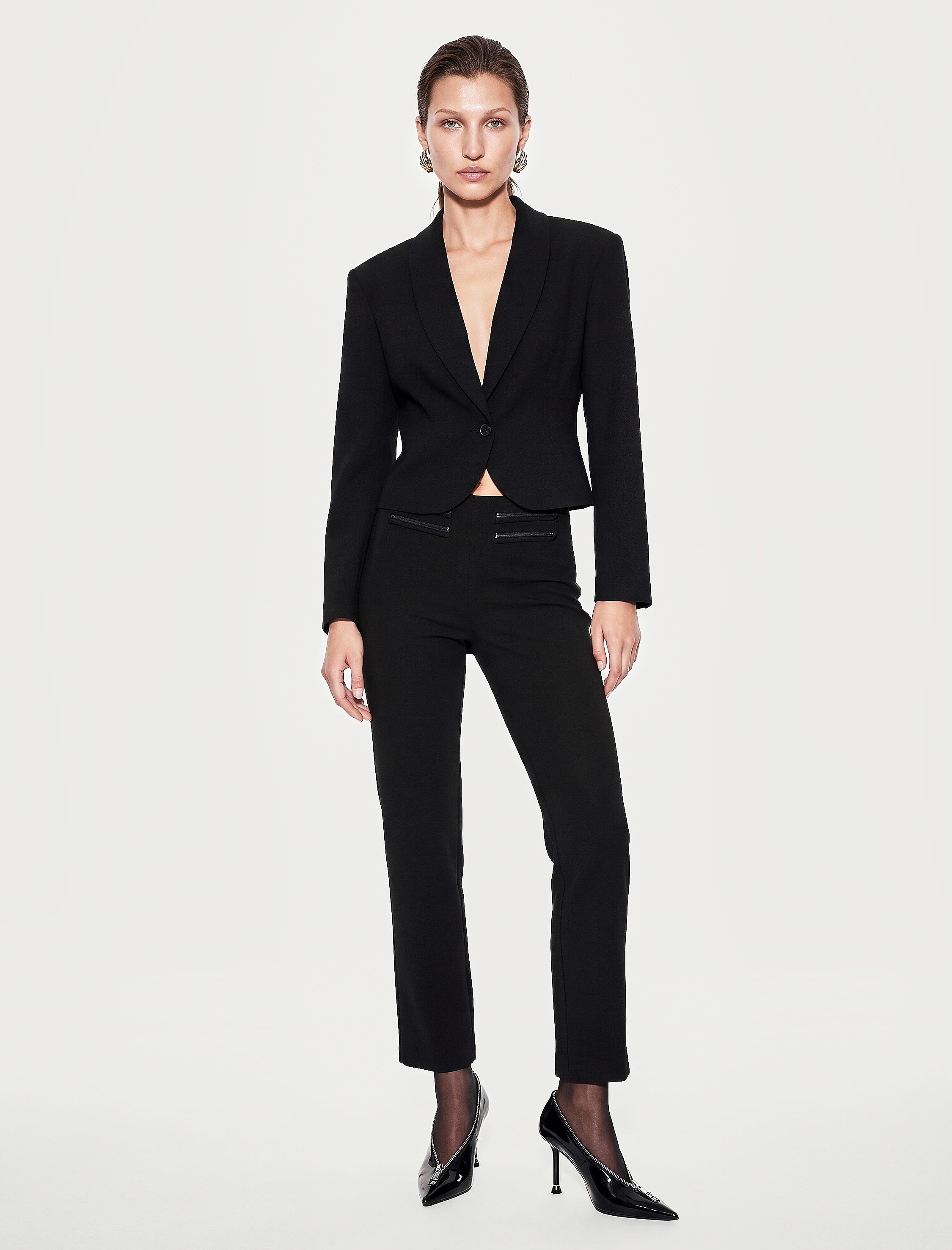   Regular Fit Geniş Yaka Uzun Kollu Düğmeli Blazer Ceket
