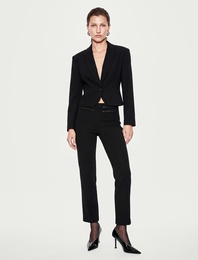 Regular Fit Geniş Yaka Uzun Kollu Düğmeli Blazer Ceket