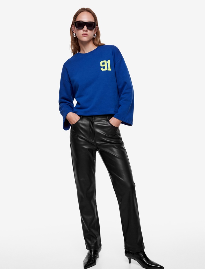  Bisiklet Yaka Uzun Kollu Arkası Baskılı Oversize Sweatshirt