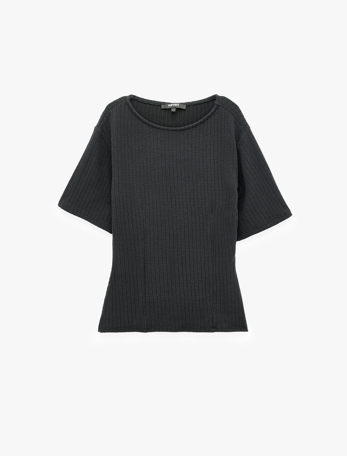  Slim Fit Bisiklet Yaka Kısa Kollu Hafif Peplum Kesim Kaşkorse Bluz