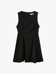 Slim Fit Bisiklet Yaka Kolsuz Mini Kloş Peplum Elbise