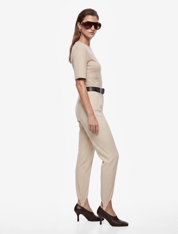 Slim Fit Bisiklet Yaka Kısa Kollu Balenli Korse Detaylı Tişört