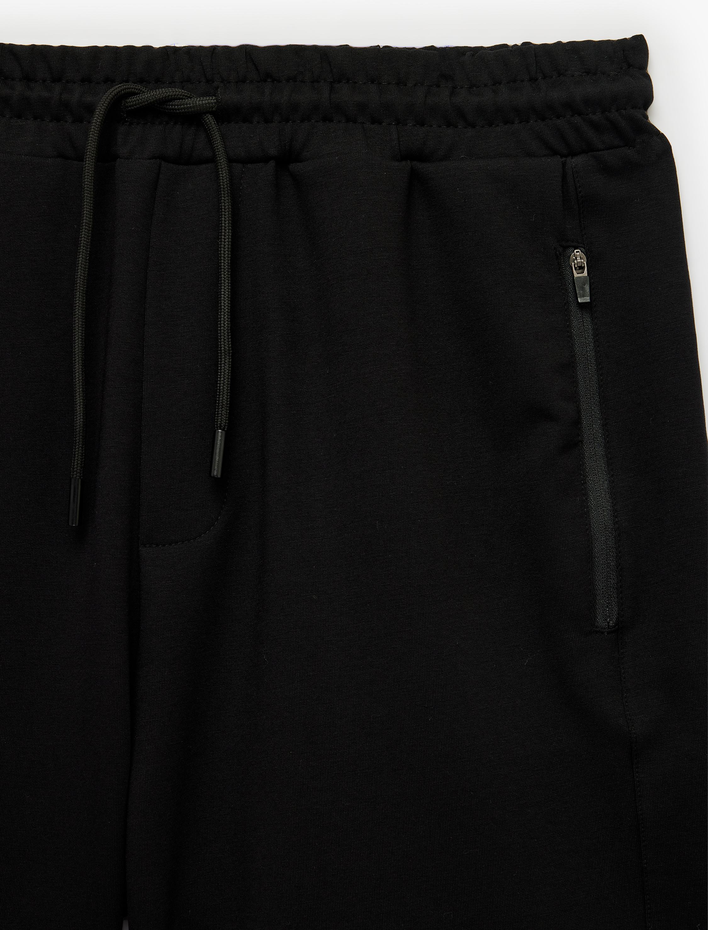   Pamuklu Fermuarlı Cepli Straight Fit Beli Bağcıklı Spor Şort