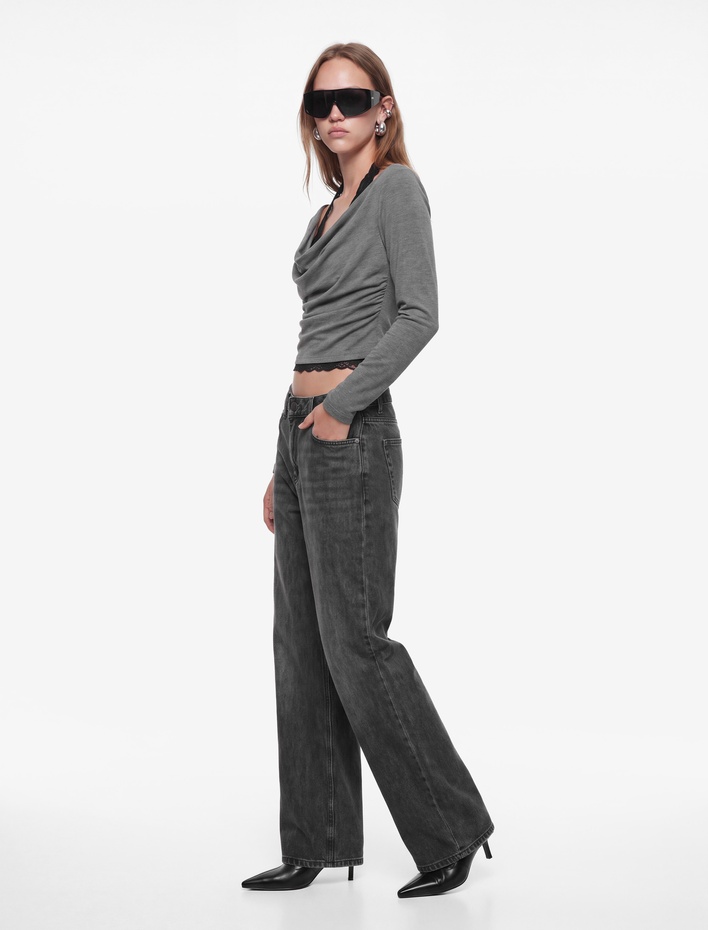 Viskon Karışımlı Slim Fit Uzun Kollu Dantel Detaylı Halter Yaka Tişört