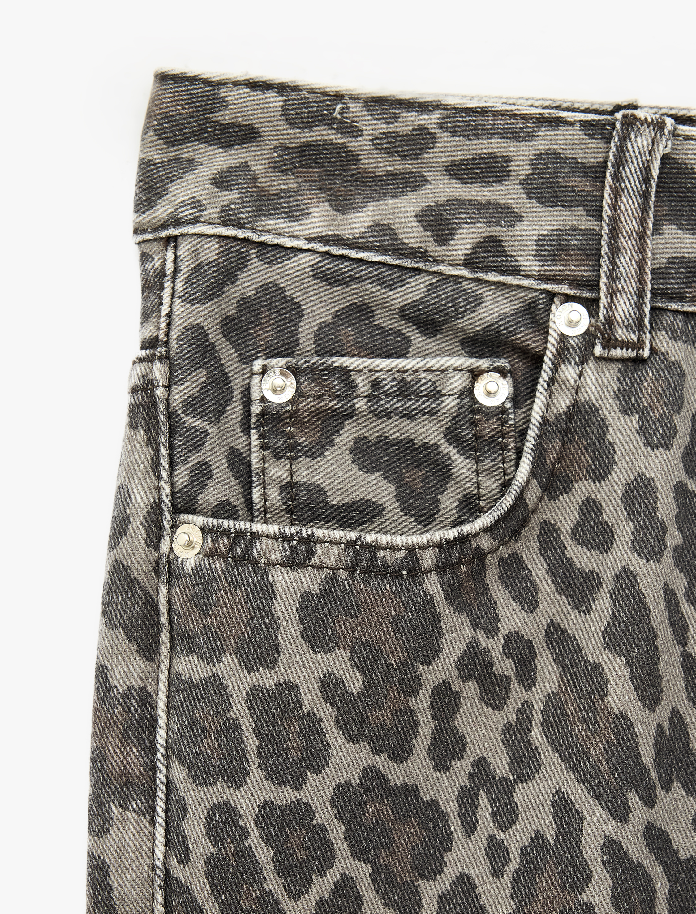   Düşük Bel Cepli Pamuklu Uzun Düz Kesim Leopar Pantolon - Longer Straight Fit Jeans