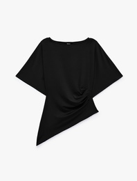 Slim Fit Bisiklet Yaka Kısa Kollu Drapeli Asimetrik Tişört
