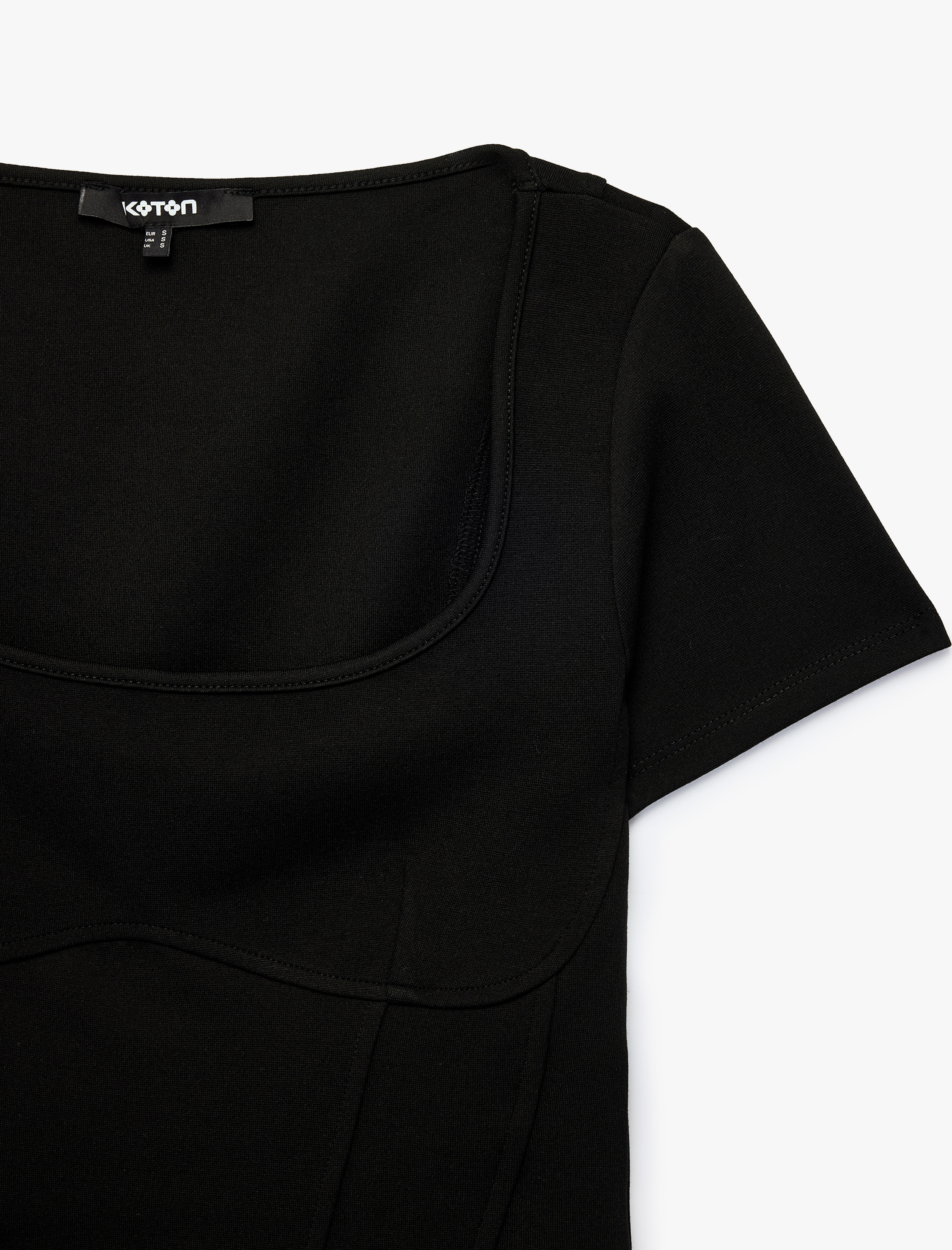   Balenli Slim Fit Korse Detaylı Kare Yaka Kısa Kollu Crop Tişört