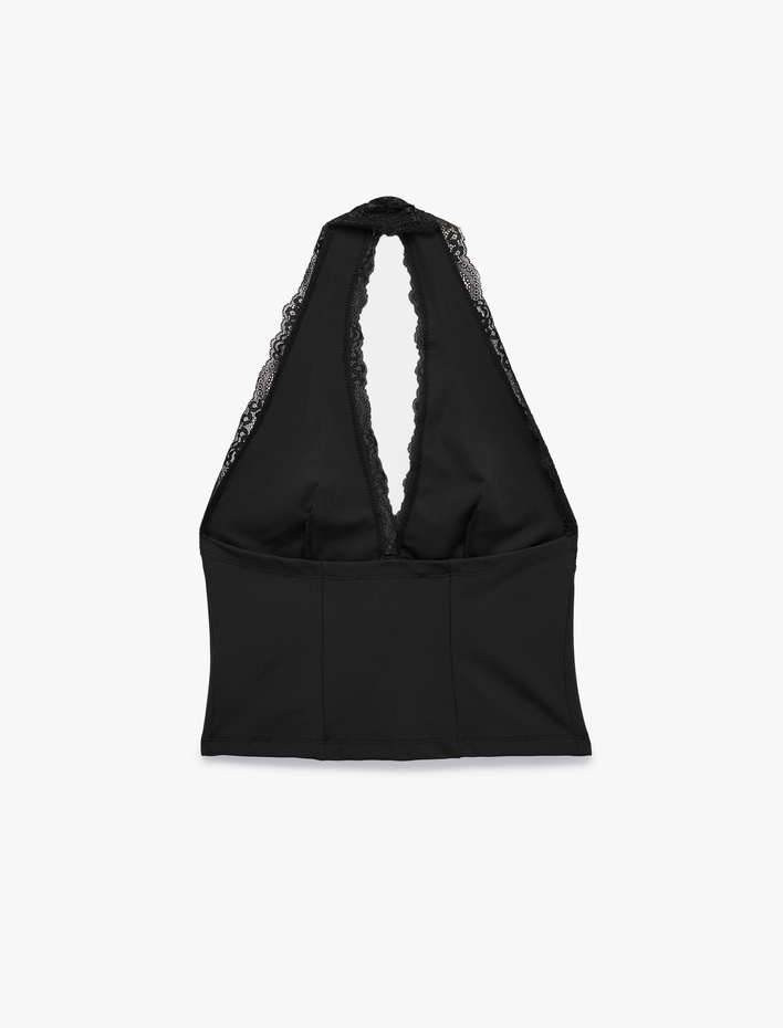  Dantel Detaylı Slim Fit Halter Yaka Kolsuz Bluz