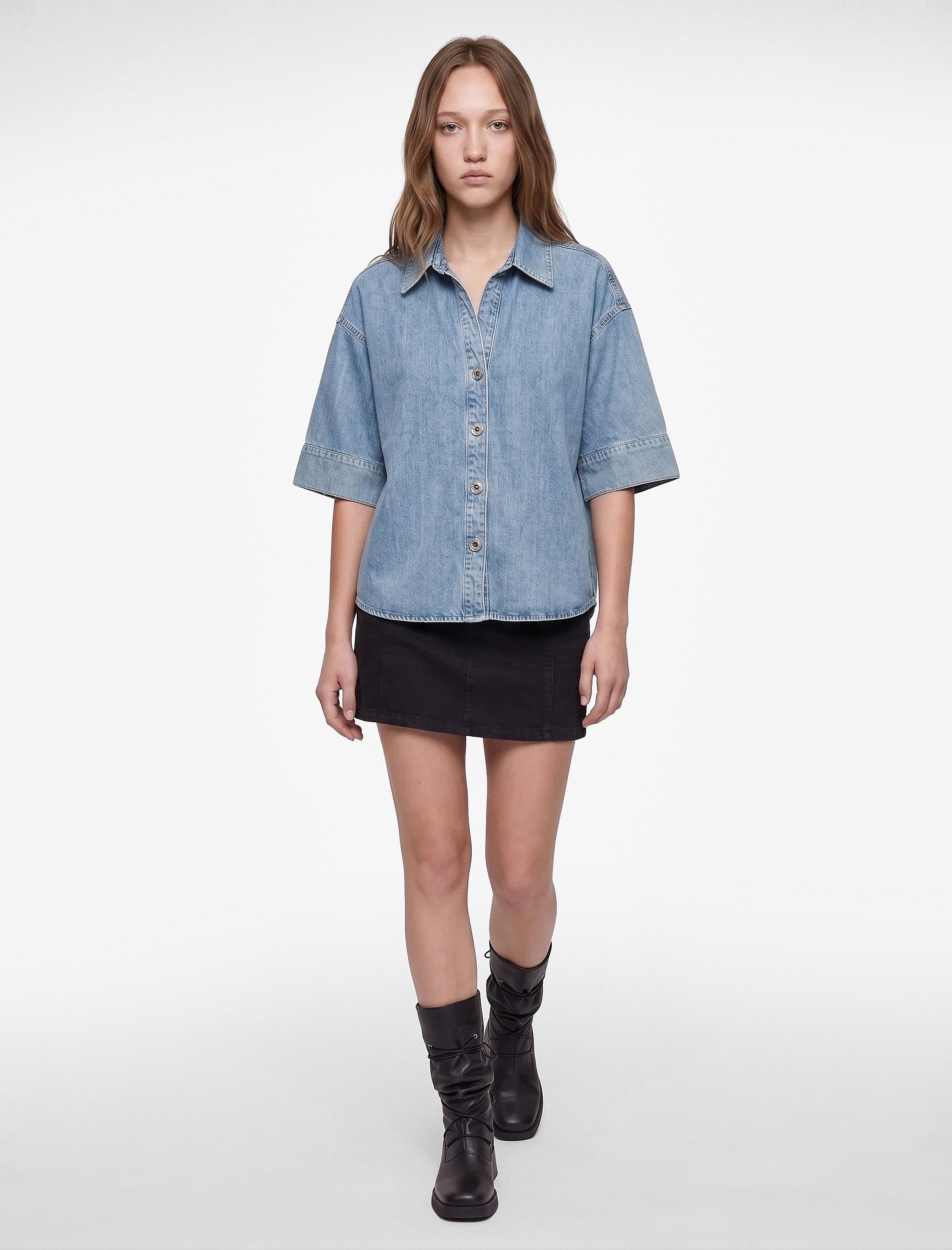   Oversize V Yaka Pamuklu Yarım Kollu Jean Gömlek