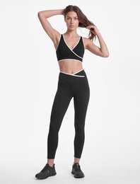 Slim Fit Biyeli V Yaka Kolsuz Kaplı Sporcu Sütyeni