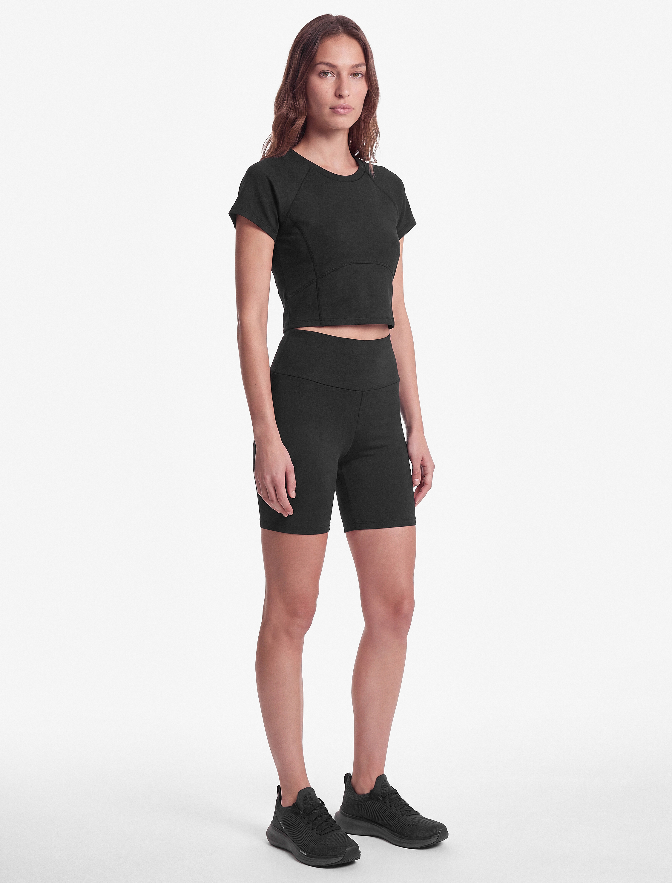   Slim Fit Dikiş Detaylı Kısa Kollu Bisiklet Yaka Crop Spor Tişört