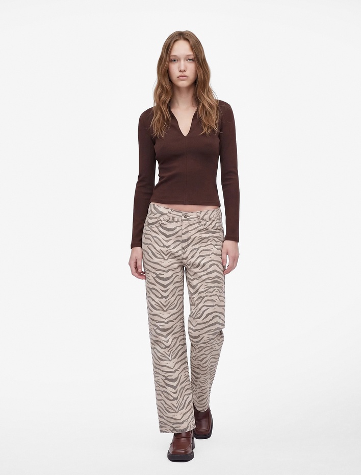  Slim Fit Pamuklu V Yaka Basic Uzun Kollu Tişört