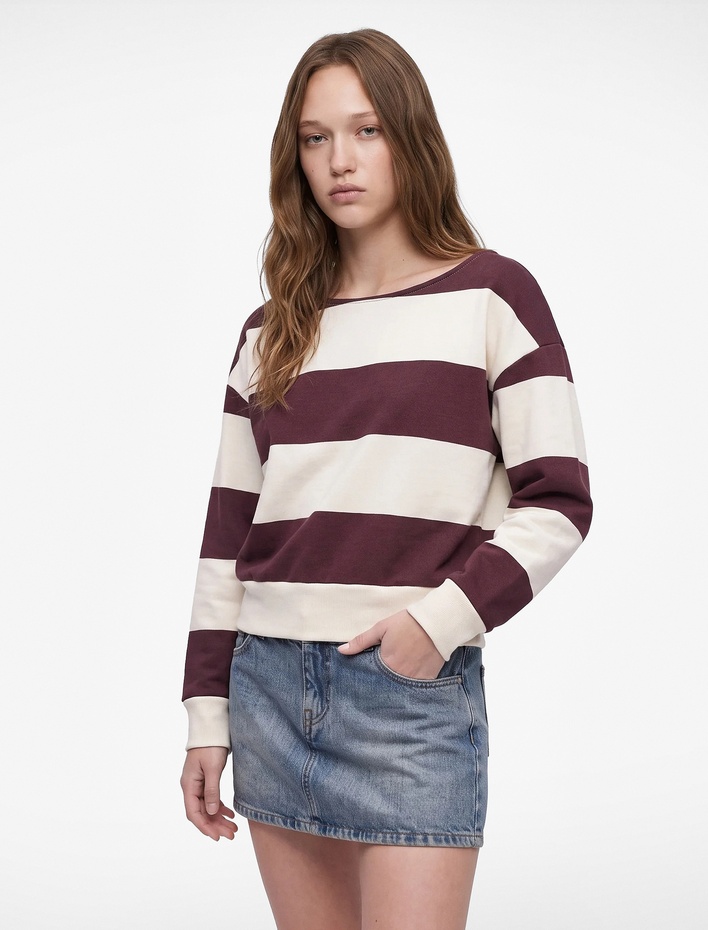  Şardonlu Rahat Kalıp Kayık Yaka Omzu Açık Çizgili Sweatshirt