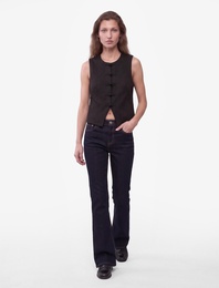 Koton X Selected by Melis Ağazat - Slim Fit Dokulu Bisiklet Yaka Süs Düğmeli Yelek