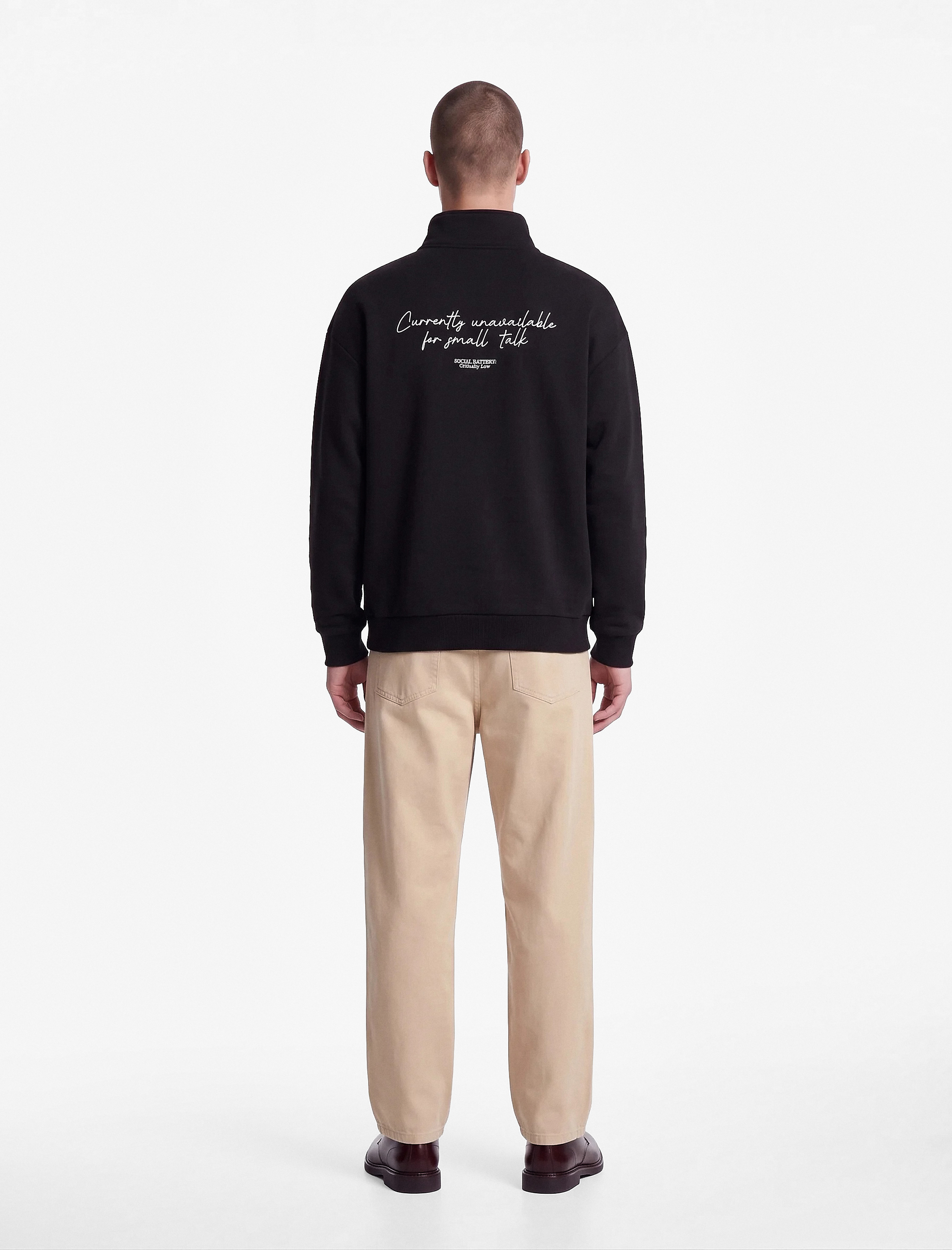   Uzun Kollu Üç İplik Şardonlu Rahat Kalıp Baskılı Yarım Fermuarlı Yaka Sweatshirt